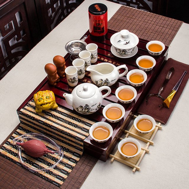 luckytea_A's tweet photo. tea tray with tea set https://t.co/zLnqwxfxbq