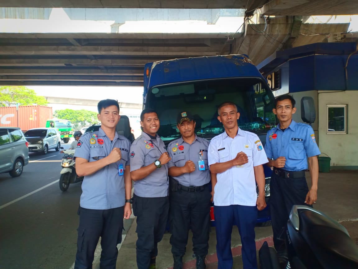 Kasi Rehabilitasi dan Pemberdayaan Sosial <a href="/an_sori1975/">Ansori</a> melakukan monitoring titik pantau <a href="/satgasp3s/">Satgas P3S DKI</a>  JS posko Pertanian ,Fatmawati dan Lebak Bulus <a href="/DinsosDKI1/">Dinsos DKI Jakarta</a>