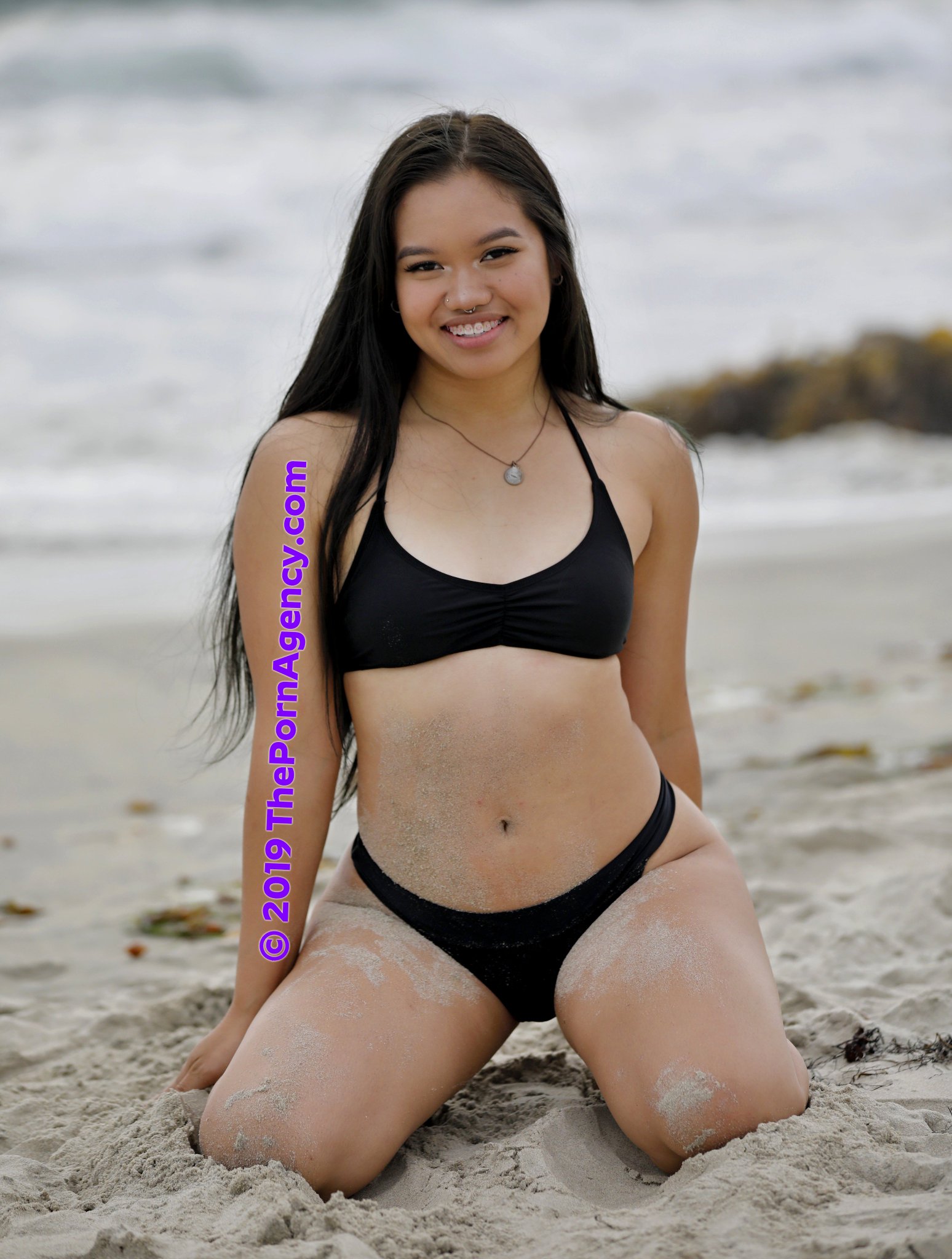 Bookings are currently open to A-rated producers for #18yearold #KaylaniKao:

https://t.co/Hvx7lCsj3P