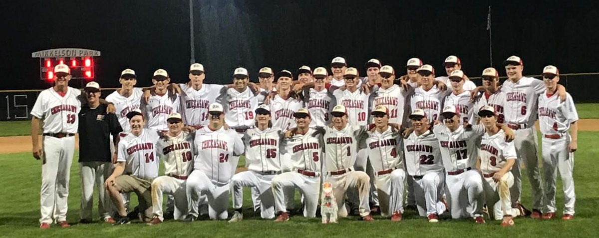 NHBaseball13's tweet image. HISTORY MAKERS—WE DID IT!!! #NHBaseball joins only 2 other schools in @NorthEastIAConf baseball history (1978-1982 Decorah w/ Coach Dennis Olejniczak &amp;amp; 1999-2003 Oelwein w/ Coach Steve Sanders) to win 5 CONSECUTIVE CONFERENCE CHAMPIONSHIPS—so incredibly proud of u! #elitecompany