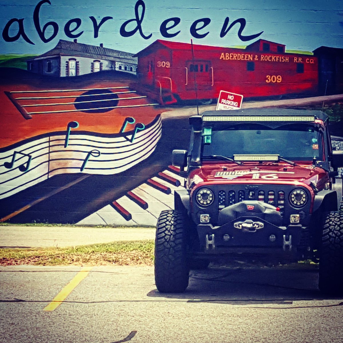 RootOneSix's tweet photo. #WarnWednesday! #RootTheJeep has a full package of @warnindustries products. From the #WarnZeon 10-S, the Epic Hyperlinks, Epic Sidewinder, #WARN recovery gear like the Epic Snatch Block, Shackles, Tree Protector & the Premium Recovery Strap.#GoPrepared #GoWARN How we rollππ https://t.co/9rqft8k5kz