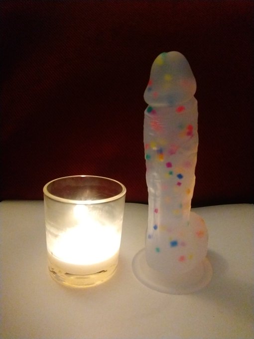 This fun little toy is my new Confetti Dildo from @louvivaofficial . I'm falling hardcore in love with<a href="/tag/cosplay"class="tags"><span>#cosplay</span></a>