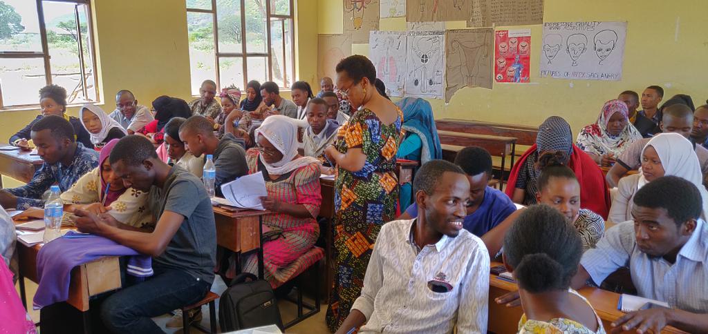 ChazRwige's tweet image. @dLabTz supporting @MkapaFoundation to computerize community health data collection.
Piloting #CHAD #TOOL to Chemba (Dodoma) Health Facility Supervisors and Community Health Assistants
#DataForLocalImpact #DataRevolutionTZ
