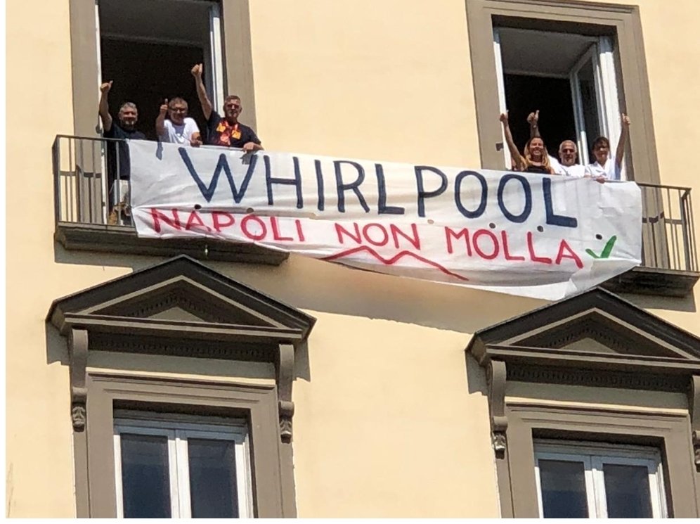 rosario_muto's tweet photo. Oggi cerimonia alla apertura della #30esima #SummerUniversiade allo stadio SanPaolo. Delegati/e #Whirlpool: "Naples won't give up"!
Voce per di crisi industriale simbolo per Sud e per Paese tutto. @articoloUnoMDP @RedavidF
@fiomnet @questuranapoli https://t.co/ITBbnnnVvX