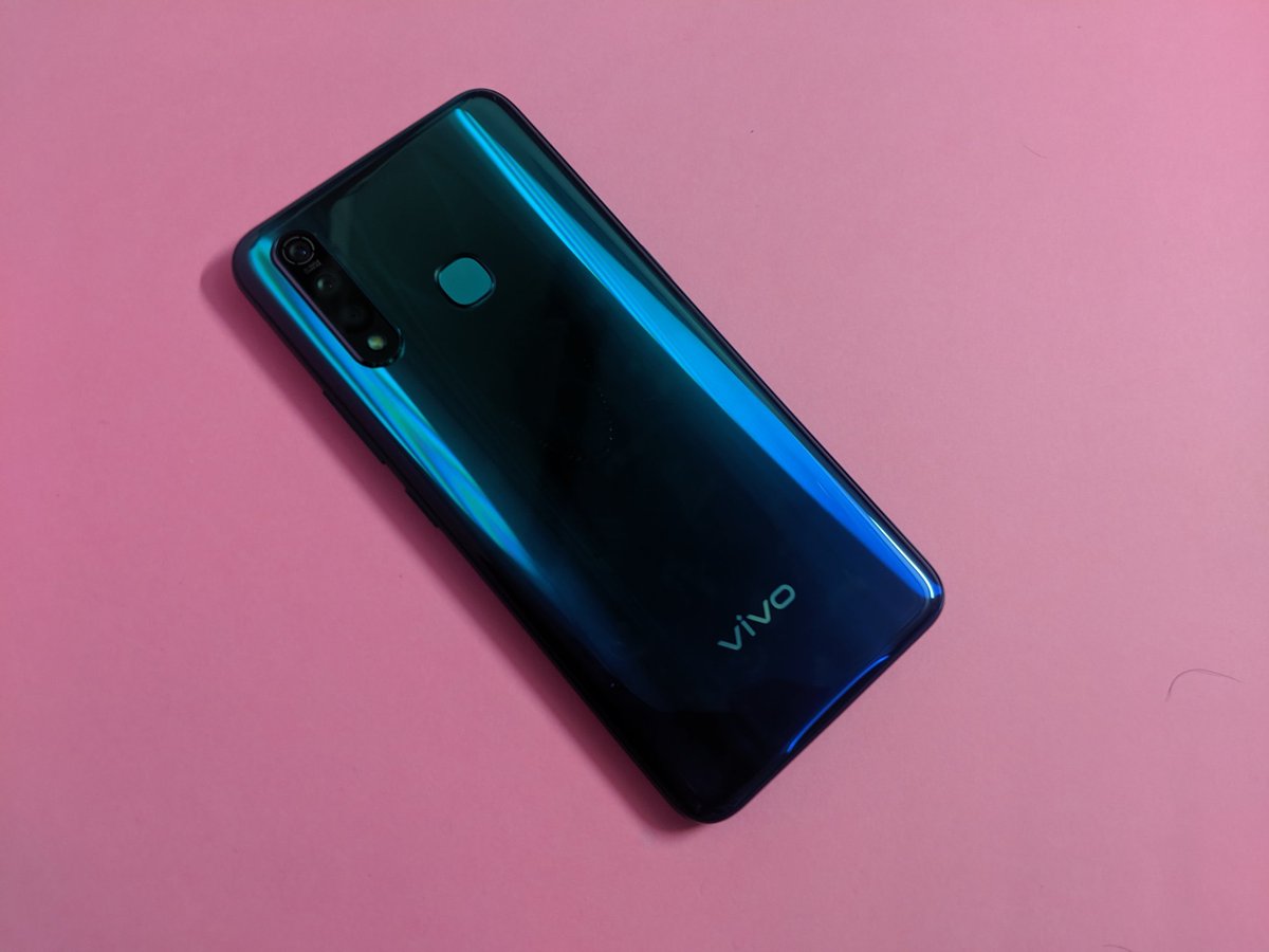 luckyankit's tweet photo. The #VivoZ1Pro is a killer offering by @Vivo_India. It has all the things one ask for like:

SD 721 Powerful processor
Triple rear Camera
5K mAh battery
FHD+ Display
32MP In-display front camera,
Literally the best phone for Pubg
Price: Rs 14,990

Truly it's a #FullyLoaded phone! https://t.co/iY8GYSlpHG