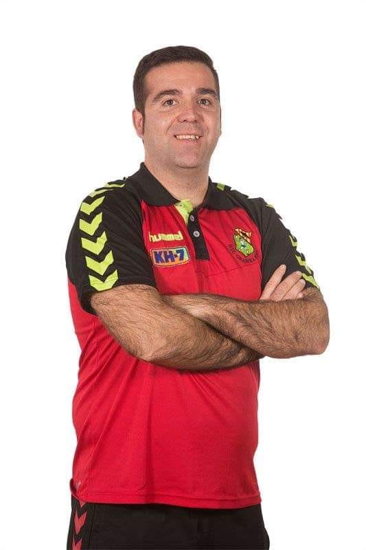 LMRMONTORNES's tweet photo. Millor entrenador!!!!!🤸♀️
👉 El vallesà @Robert1Cuesta completa l'All Star guanyant el premi al millor entrenador ❗avui parlem amb ell🎤 a @LMRMONTORNES Enhorabona!🤾♂️🤾♀️#hanbol https://t.co/dwnbKE2dKb