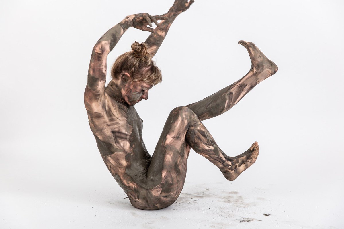 My Recent Radio show on <a href="/threadsradio/">Threads</a>

mixcloud.com/ThreadsRadio/l…

#performanceart #feministart #londonart #interviews