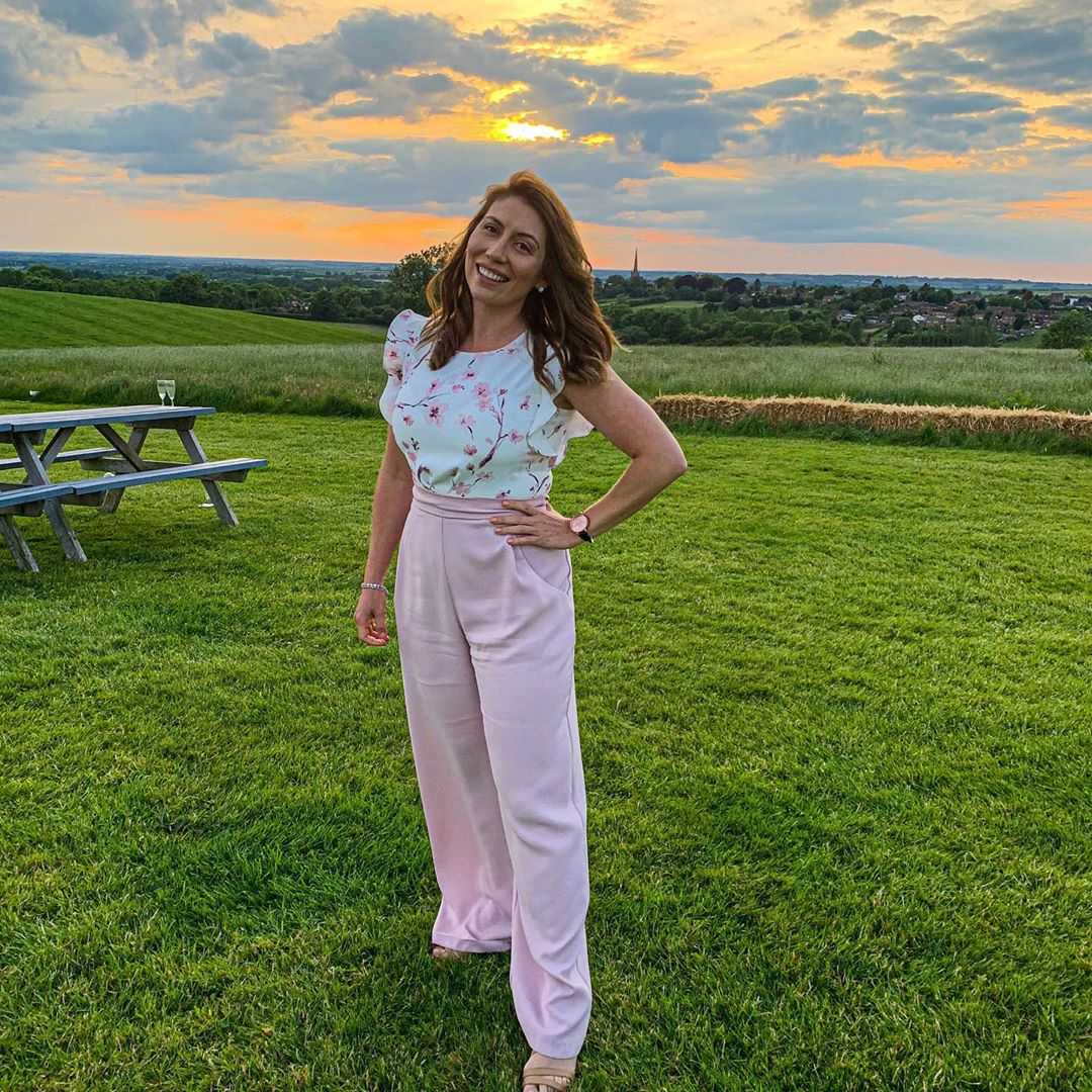 Phase_Eight's tweet photo. It's about the jumpsuit when it comes to #PhaseEightStyle this month! Take a look at our latest all-in-ones, and don't forget to tag your pictures for your chance to be featured > https://t.co/hiQPp3Vjbk
#PhaseEightStyle #PhaseEight #Jumpsuit #ootd #Style https://t.co/KB0Vrp9nZt