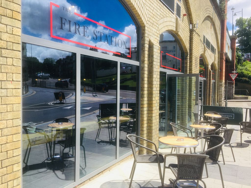 If you hadn’t heard (😉) our sister venue offers a range of food, drink and live music options... The Fire Station Cafe

#MadeInChatham ❤️🖤

buff.ly/2Wsj67j