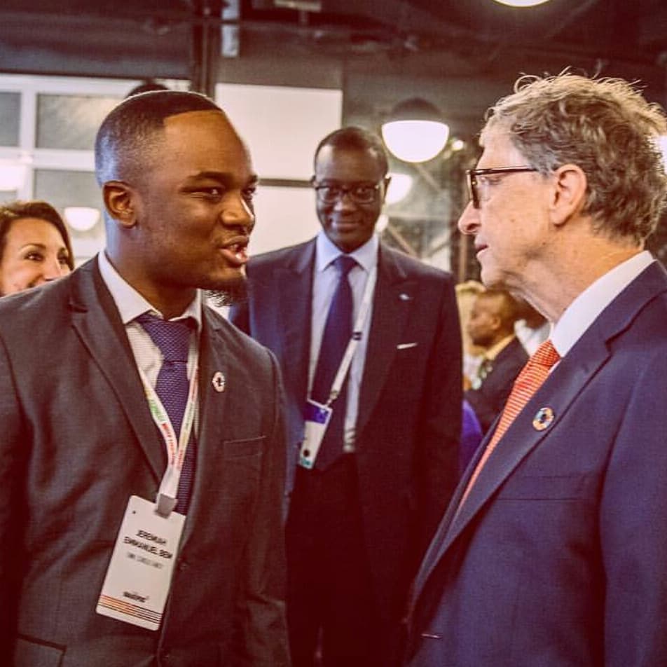 HUSTLEBUCKS ™ tweet media