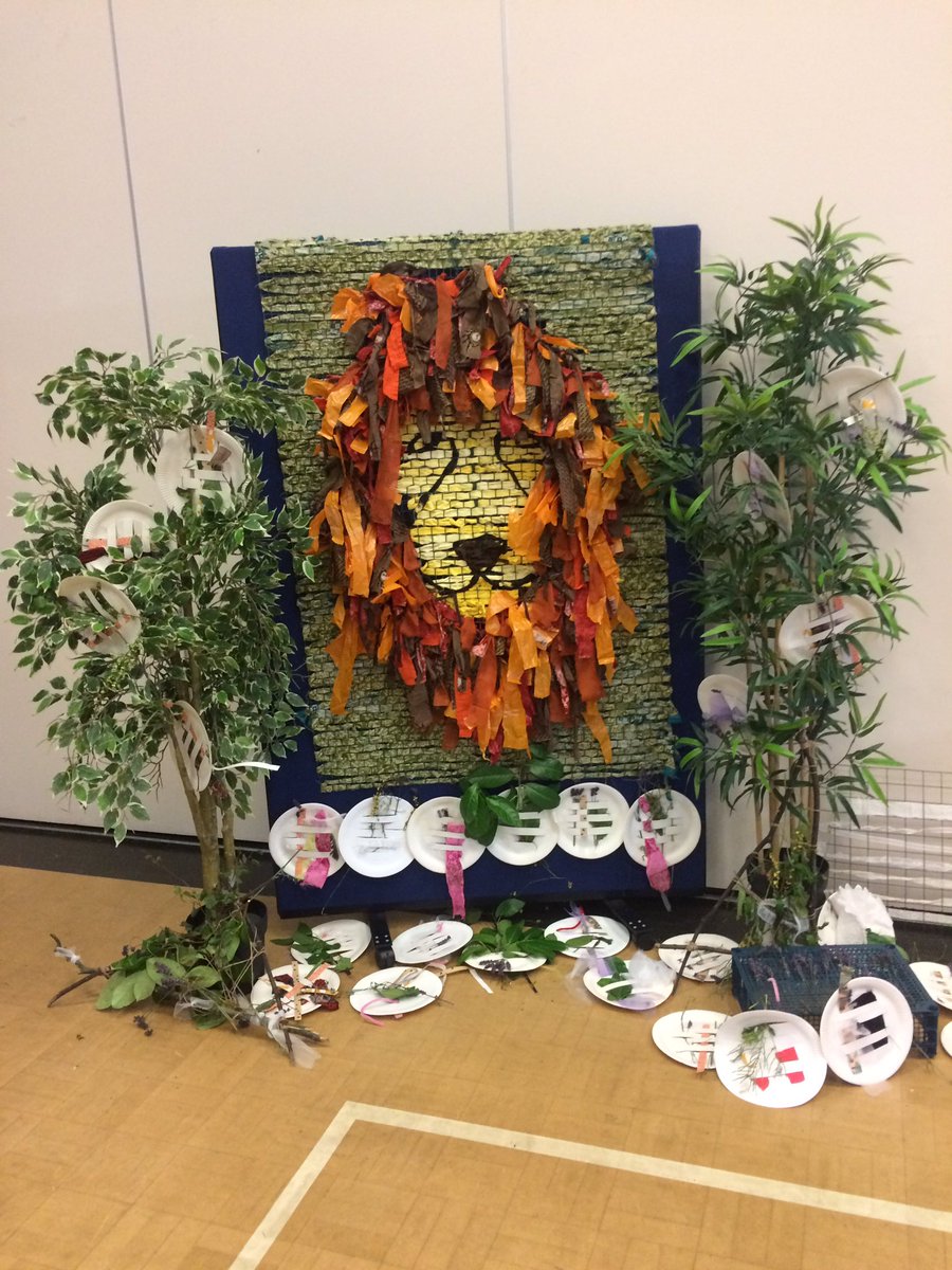 RiverleyPrimary's tweet photo. Come to our Griffin Gallery after school today- so many lovely things to see! #GAF2019 #GriffinArtsFestival2019 https://t.co/3xNIxQ74To