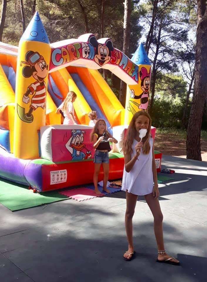 Oggi il Vivosa sembra un luna park! 🍭🤹‍♀️🎪

🇬🇧 Today the Vivosa looks like an amusement park! 

#Vivosa #WeareinPuglia