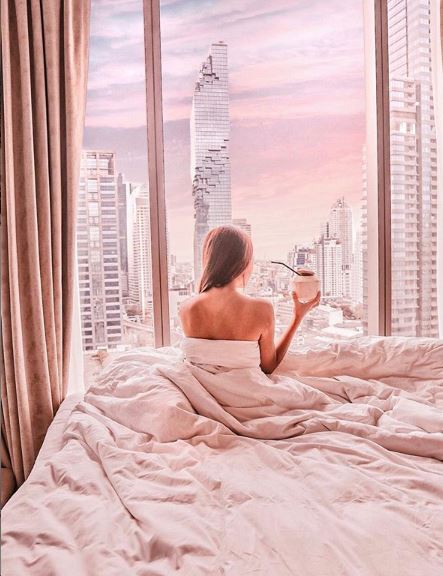 Coconut with the view ✨ Book our Club 10 room to enjoy this fantastic view bit.ly/2MOmpSd
#AmaraBangkok #Club10 #BecauseThisMomentMatters
#Repost kawaixx
instagram.com/p/BwtdYvTgcxr/