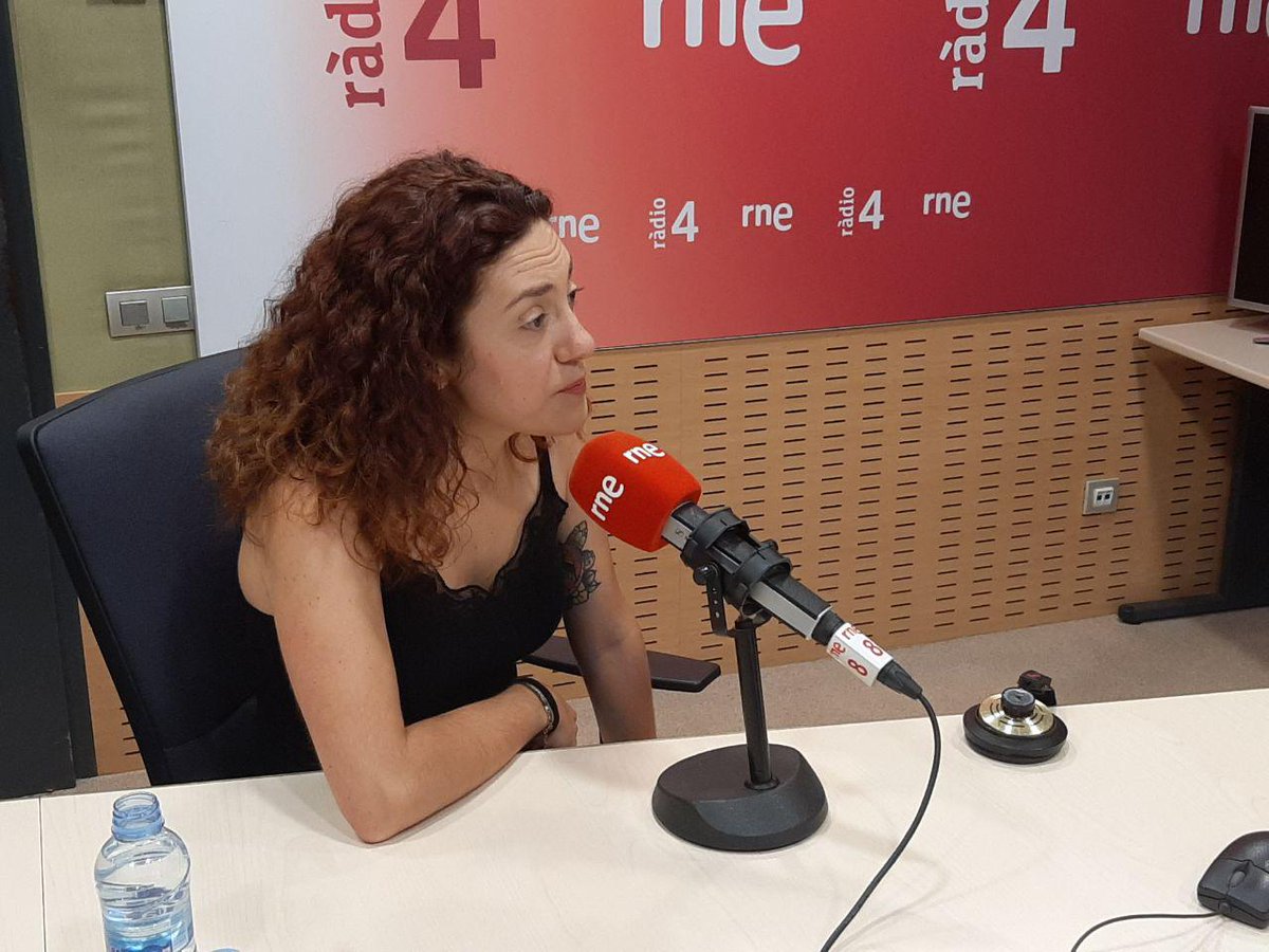 📻 "Hem proposat 25 mesures per asseure'ns a negociar. Quan Pedro Sánchez deixi de mirar a la dreta i es decideixi a arribar a acords, allà hi serem per conformar un govern de progrés."

<a href="/AinaVS/">Aina Vidal Sáez 🔻🇵🇸</a> a @ElMatiARadio4