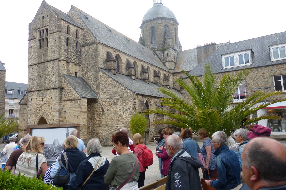 [LES ESSENTIELS DE L’ÉTÉ - COUTANCES]

Visite guidée "Coutances, du Moyen Age au 16e siècle" - Jeudi 4 juillet à 11h - Rdv dans la cour du musée Quesnel-Morinière.

• 3 € par pers, tarif réduit : 1,50 € – Gratuit - de 10 ans
• Sans réservation
• Renseignements au 0272881425.