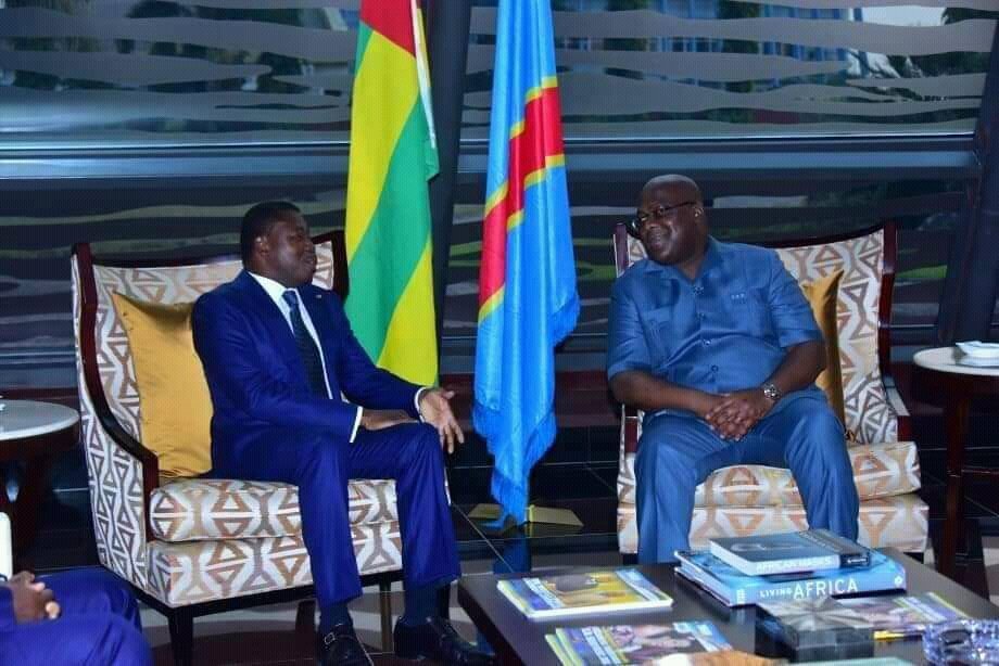 olivierkapambu's tweet photo. RDC-TOGO
Après un tête-à-tête dans la salle d'honneur de l'aéroport international de N'djili, les deux Chefs d'États se sont rendus au mausolée d'Étienne Tshisekedi à Nsele.@fatshi13 @FARDC_ @PresseRdc @TopCongo @RFIAfrique @soniarolley https://t.co/QCbI4zDpox
