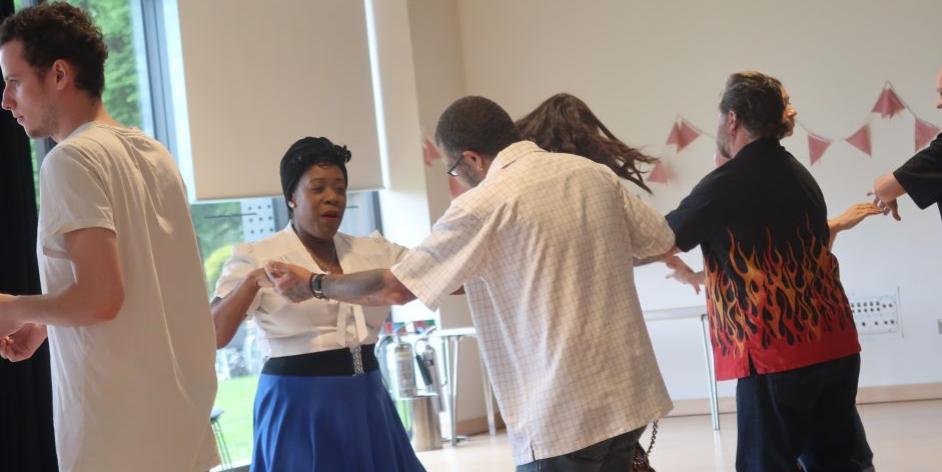 Get on down to <a href="/PoplarUnion/">Poplar Union | East London Arts Venue</a> this evening at 6pm for jive lessons from amazing Chicken Shack. No experience or partners necessary, just grab your dancing shoes and drop in! 

More details here: poplarunion.com/event/50s-rock… 

#1950s #poplar #Jive #Dancing  #rockabilly #rnr #rocknroll