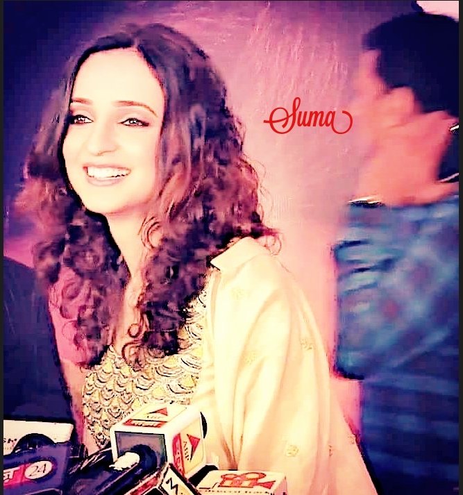 " Her smiling eyes are just a mirror for the Sun " #SanayaIrani