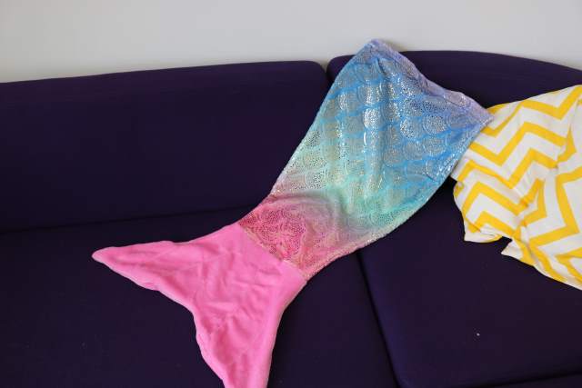 parentsintouch's tweet image. #WinItWednesday #Win And Then I Turned in to a Mermaid Book from @EgmontUK! We have 5 copies to giveaway and 1 winner will also receieve a Mermaid Tail Blanket! To enter follow &amp;amp; R/T. See bit.ly/2xqEqMr
