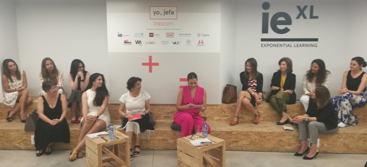 Damos paso al debate, con muchas de las #YoJefa de nuestro censo de #emprendedoras y con invitada de lujo, <a href="/soledad_murillo/">Soledad Murillo</a> , Secretaria de Estado de #Igualdad