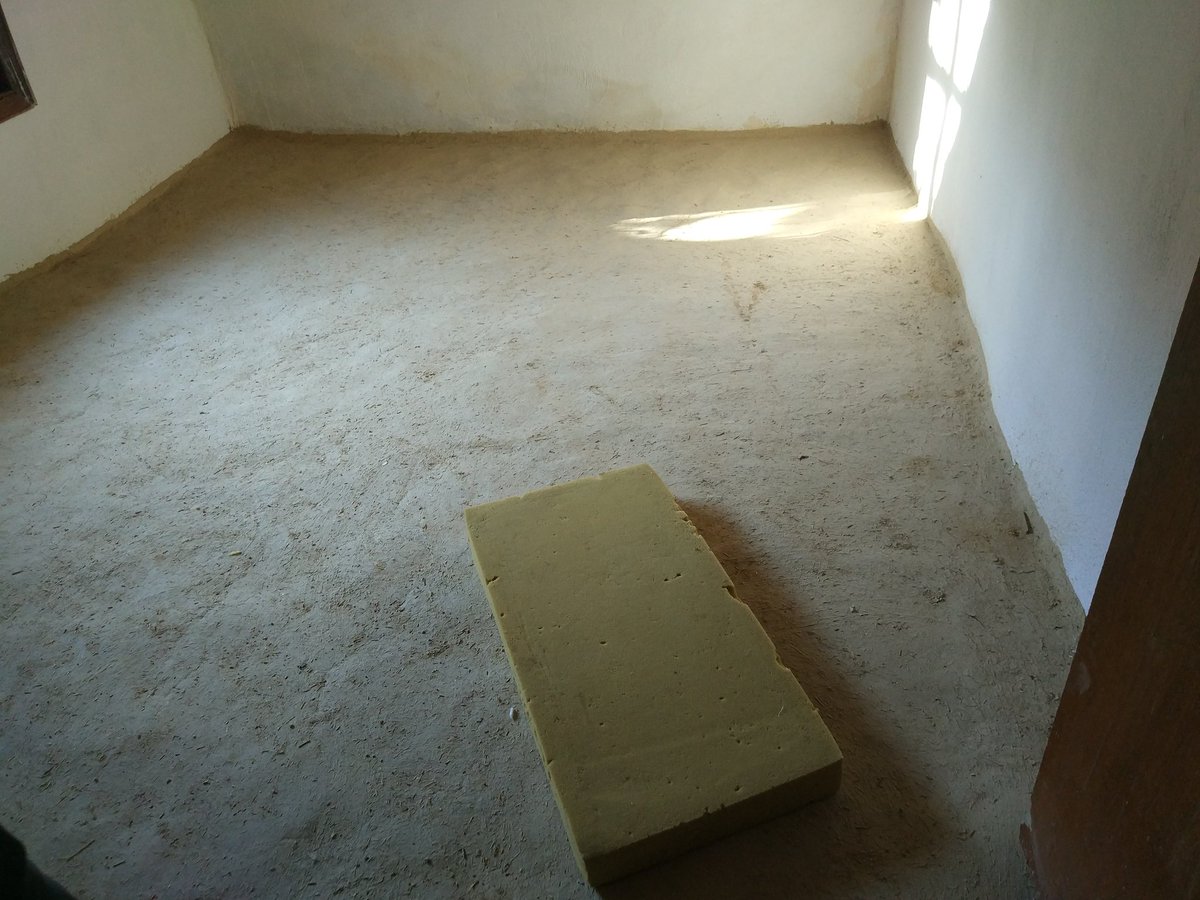 Evlerinde hiç eşyası olmayan bu aileye acilen;
➡️Çamaşır makinesi
➡️Buzdolabı
➡️Halı
➡️Ev eşyası vs. gerekmektedir.
Yardımcı olmak isteyen kardeşler mesaj yolu ile bize ulaşabilir.