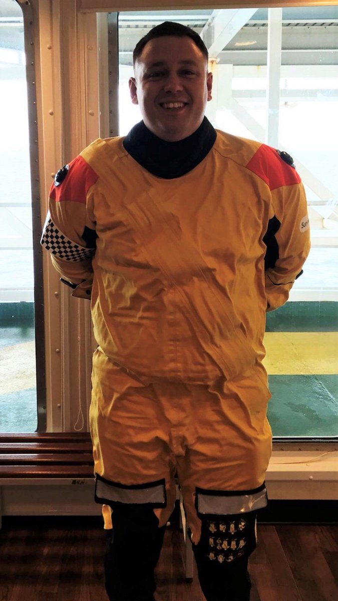 aistraining's tweet image. Our expert job-hunting advice and world-class #training has helped former bookie, Craig Tippins scoop his first #oilandgas role as an #offshore steward. 

Congratulations Craig! 

Read more: bit.ly/2XhHXXV