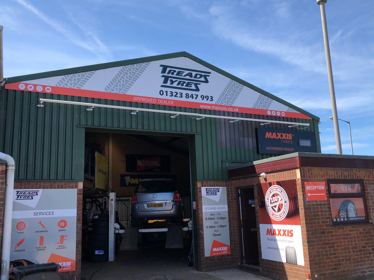 FreestyleSGLtd's tweet photo. New apex signage fitted at Treads Tyres of Hailsham. #hailsham #treadstyres #maxxis #signs #signage #signfitters #signmakers #signinstallation #design #signdesign #bespokesignage #bespokesigns https://t.co/RkDX3SOxOP