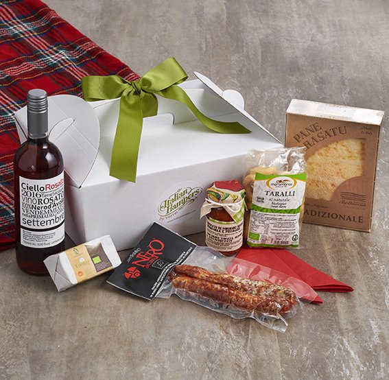 VorreiHampers's tweet photo. Our picnic hampers make lovely gifts - Italian salsiccia, Italian cheese, #Italianwine and lots of nibbles - just add sunshine!
#Hampers #Italianhampers #Italiancheese #picnichamper #Italianpicnic #Italianwine
https://t.co/tIRmot8Ol7 https://t.co/3elXjB8ffV