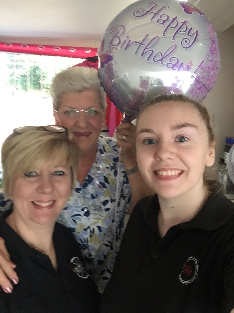 Wanting to wish our Monday morning staff (Nana) a very Happy Birthday #familyrunshop #happybirthday #lovesaballoon #suffolkcoast #saxmundham #saxvelo