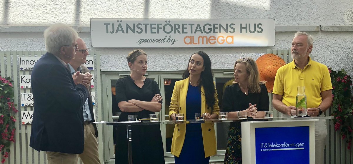 TechSverige's tweet photo. Tillsammans skapar vi framtiden! #digitalisering #jämställdhet #tillit #itbranschen Almedalens starkaste panel pågår nu! Pär Fors, @cgisverige @HBarnekow @MicrosoftSE @IshtarTouailat @majafjaestad Stefan Olowsson o moderator Sverker Olofsson https://t.co/7rrecdSzmG