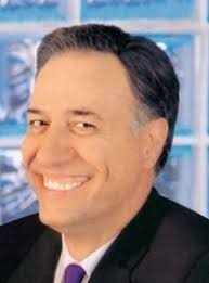 Bizlerin çocuklarımızın, büyük annelerimizin ,büyük babalarımızın her dönemde yüzünü güldüren güldürürken  düşündüren eşsiz sanat adamını rahmetle anıyoruz. #KemalSunal