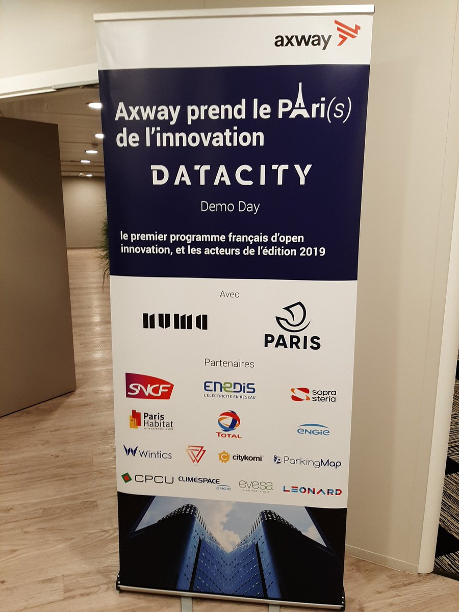 DemoDay #datacity démarre dans la Tour Axway avec les startups des challenges <a href="/Citykomi/">Citykomi®</a> <a href="/Gotmi_io/">GOTMI.IO</a> @WinticsAI @ParkingMap1 en présence de <a href="/Paris/">Paris</a> <a href="/NUMAparis/">NUMA</a>
