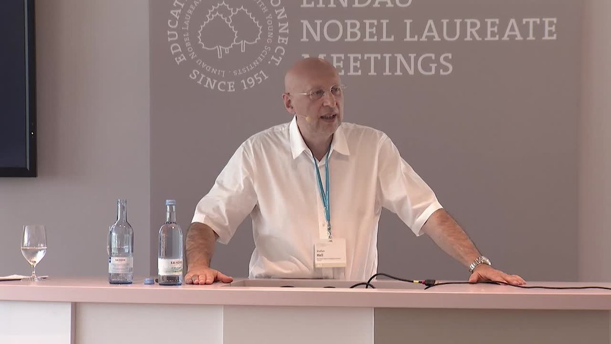 superresman's tweet image. Prof. Stefan Hell&apos;s 2019 lecture at Lindau: hubs.ly/H0jCnF-0. #superresolution