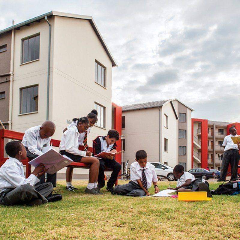 South Africans must celebrate what we have achieved in housing delivery since 1994, more than 4 Million South Africans have received a roof over their head, with the house come a piece of land for them to hand to the next of generation. Minister <a href="/LindiweSisuluSA/">Lindiwe Sisulu</a> 
#dhsWs
<a href="/DWS_RSA/">Water&SanitationRSA</a>