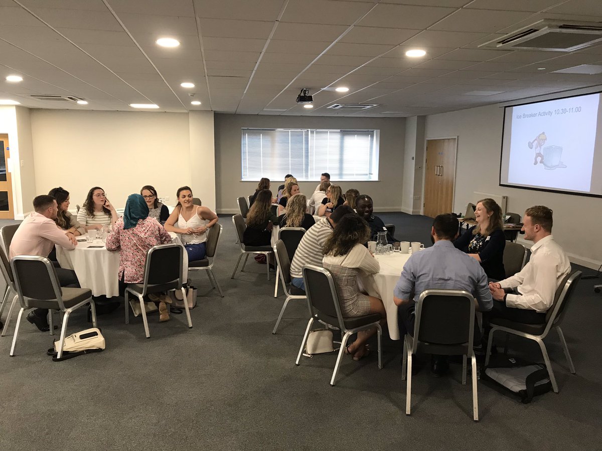 VickiJaneW's tweet photo. Great to see so many of the @NHSGradScheme trainees due to start in the EM in September meeting our current trainees. @nhsEMLA #welcometotheNHS #Gradscheme https://t.co/OpahWFEdVU