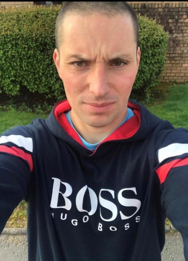 PSOSGreaterGlas's tweet photo. Police in Maryhill are appealing for information to trace 32 year old Gregor Gibbons who has been missing since 6pm on Tuesday 2nd July 2019. anyone with information is asked to contact Police via 101 or Crimestoppers on 0800 555 111, quoting incident number 0119 of 3rd July 2019 https://t.co/azXk5w565G