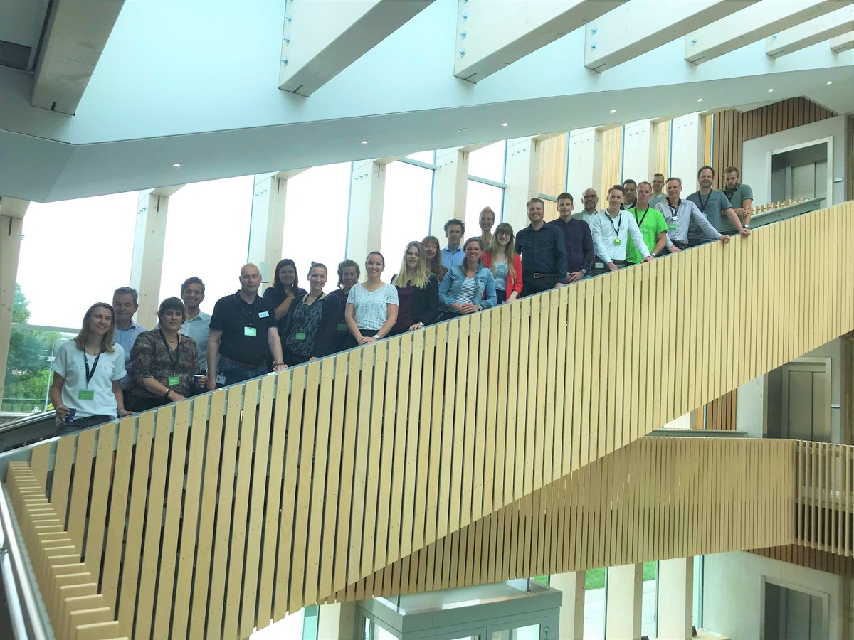 Vorige week donderdag en vrijdag waren de introductiedagen van Avebe. Tijdens de introductiedagen worden nieuwe medewerkers geïntroduceerd in de wereld van de aardappel: van zand tot klant. Het waren geslaagde dagen. Wij wensen de nieuwe medewerkers veel succes en plezier!