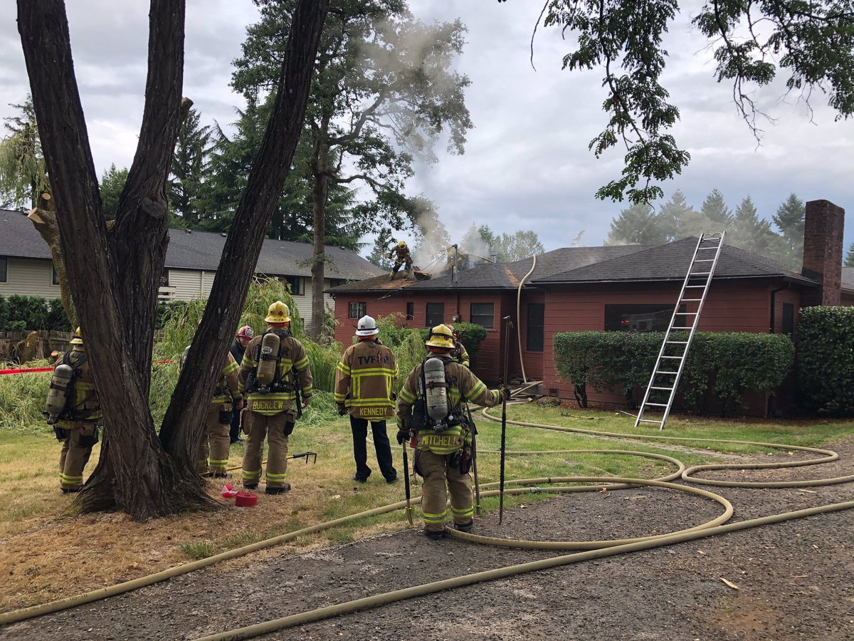 iaff1660's tweet photo. Firefighters from Local 1660 responded to a structure fire in the Tigard Area, yesterday afternoon. #iaff #weare1660 #tigard #firefighter #tvfr @ORfirefighters @IAFF9th @IAFFNewsDesk PC- @TVFR https://t.co/6FIJZo0OMV