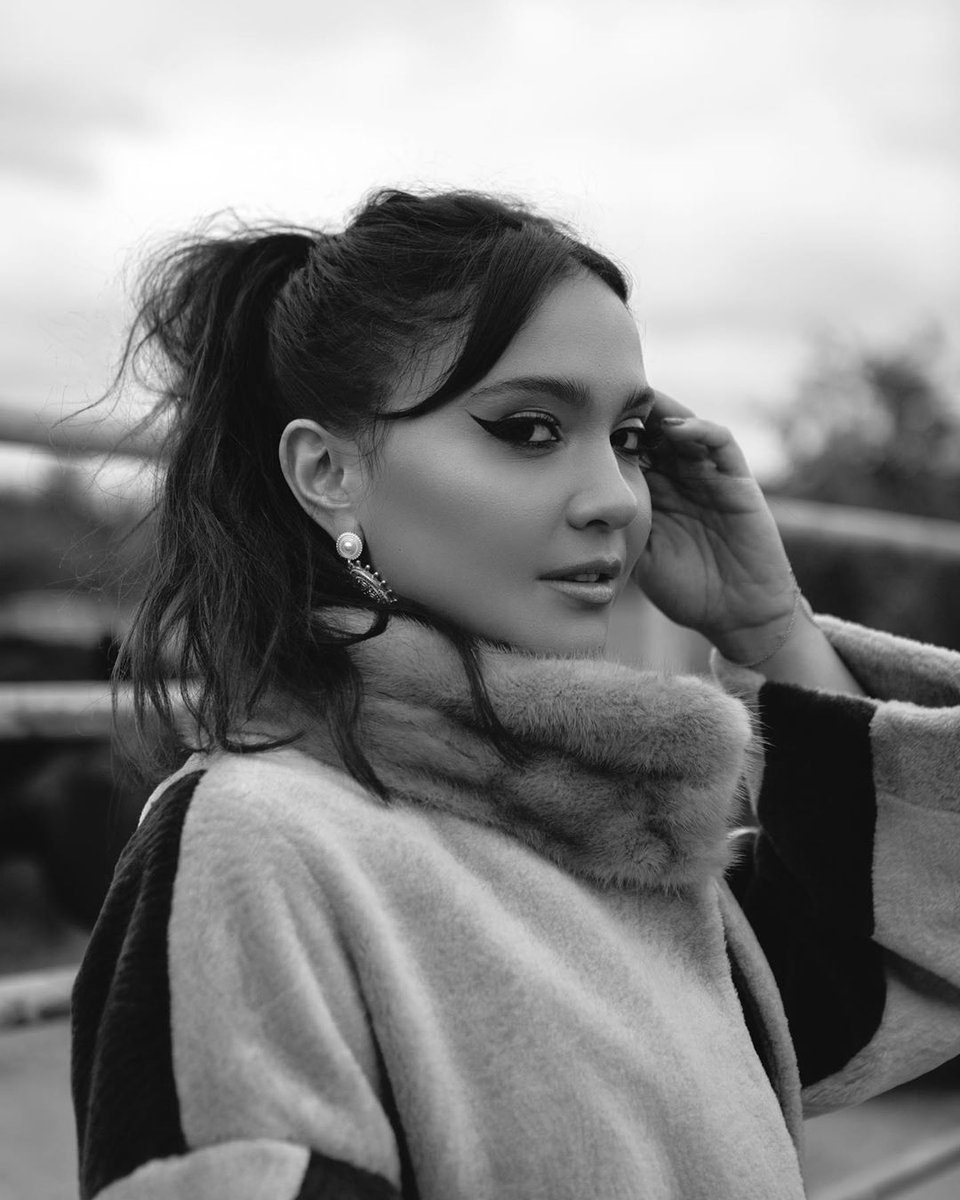 StellaHDaily's tweet photo. [UPDATED] Photoshoot by Drew Casta: https://t.co/1AL0XcJhBB
#StellaHudgens #Stella #Hudgens #Daily #StellaHudgensDaily #HudgensStella  #photoshoots #NudeMagazine #DrewCasta https://t.co/yyBOefif71