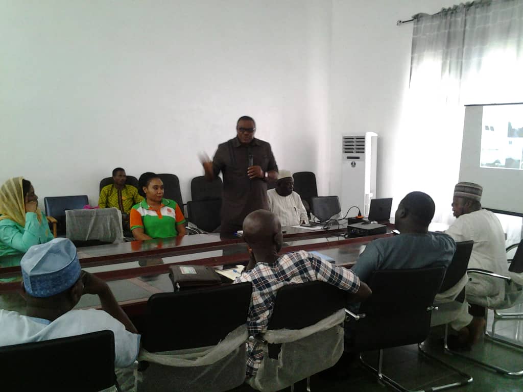 astevengroup's tweet photo. A presentation by Gefil Abuja Team to the Ministry of Health Minna Niger State on Solar Mosquito Repellent Initiative NISSOMRI held on the 2nd July 2019, representatives of various Ministries were in attendance e.g Health, Environment, Agric. #environment #asteven #solar #sdg7 https://t.co/8aBZxbezCN