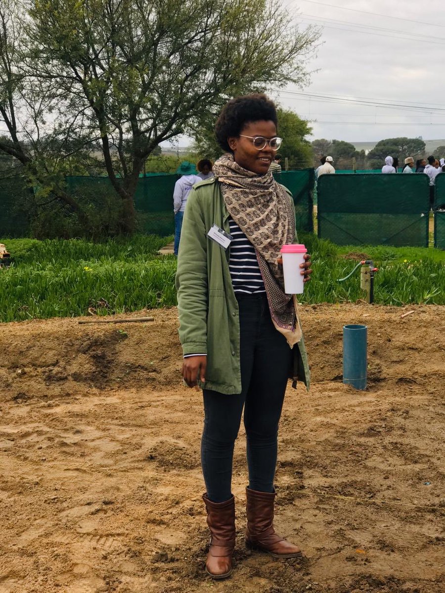 uwcgci's tweet image. “ I feel like a garden 💃🏻 “ the eco-village has a food garden that mimics the running of the ecosystem, with plants that attract certain insects for pollination .. how cool ?
 #GCC2019 #4IR4AFRICA #WednesdayWisdom