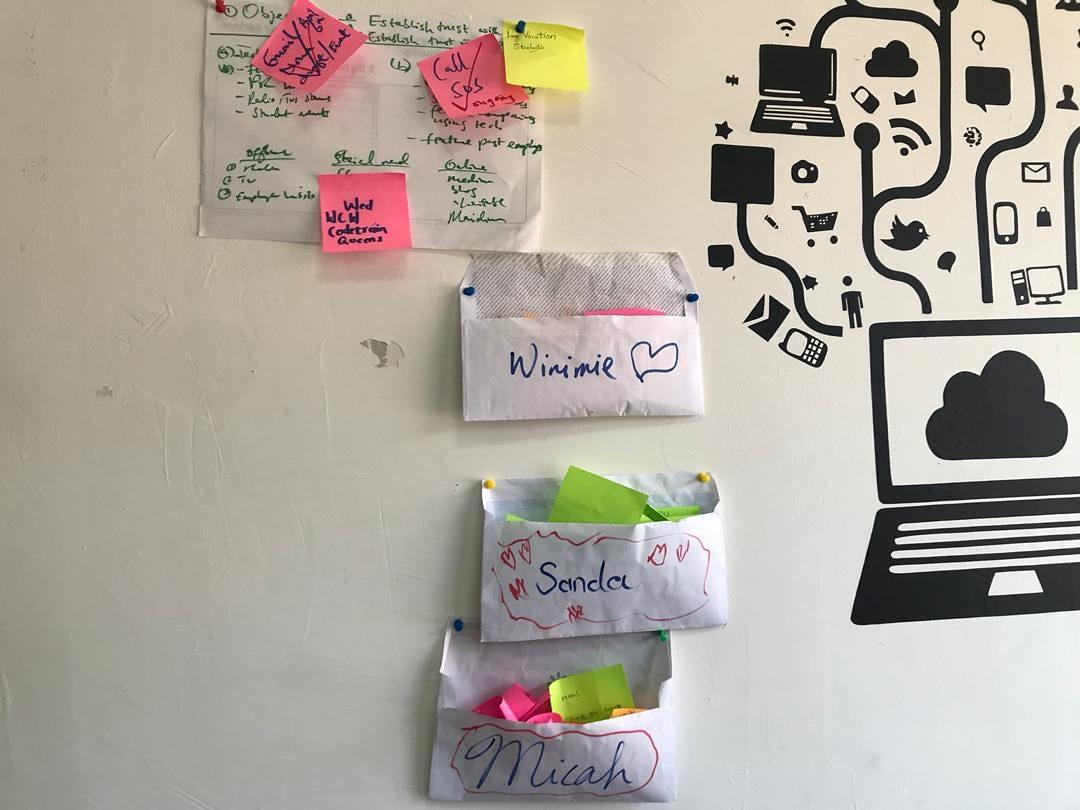 codetraingh's tweet image. Love Letters: these envelopes have the names of our outgoing students who have started jobs/internships. People who have had the chance to interact and learn with them write short notes of love and encouragement to them as they start their career! 
#africanstartups #codeschool