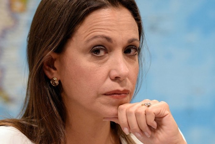 elimpulsocom's tweet photo. María Corina a Guaidó: Llame a Trump, Duque, Bolsonaro y diga que en serio necesitamos su apoyo #3Jul - https://t.co/buKsaFWkM6 https://t.co/dkOQvCiLVv