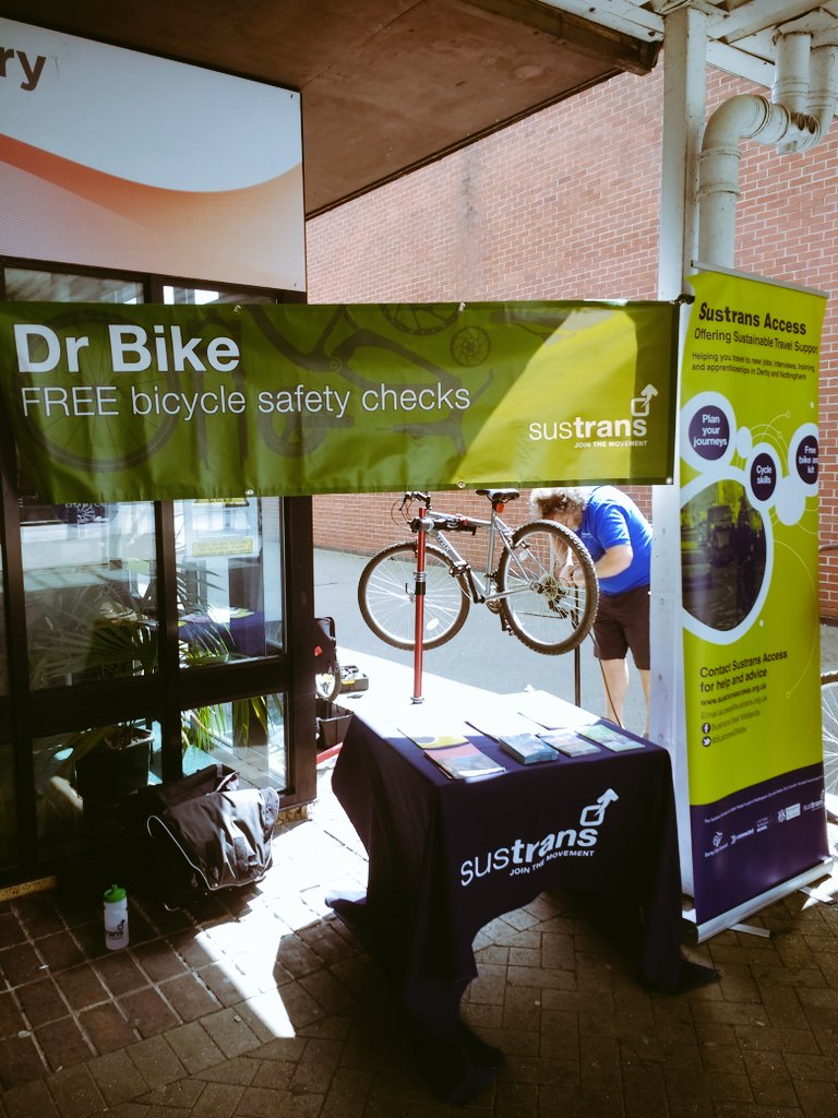 SustransEMids's tweet photo. #sustransaccess Sinfin Dr Bike is on! #jobseeks bikes fixed for free! Come down we're here till 3pm @LifeCycleDerby @DerbyCC @DerbyConnected @Derbycommunity1 @CycleChampDerby @CllrJoannaWest https://t.co/cFj0qhQBKT