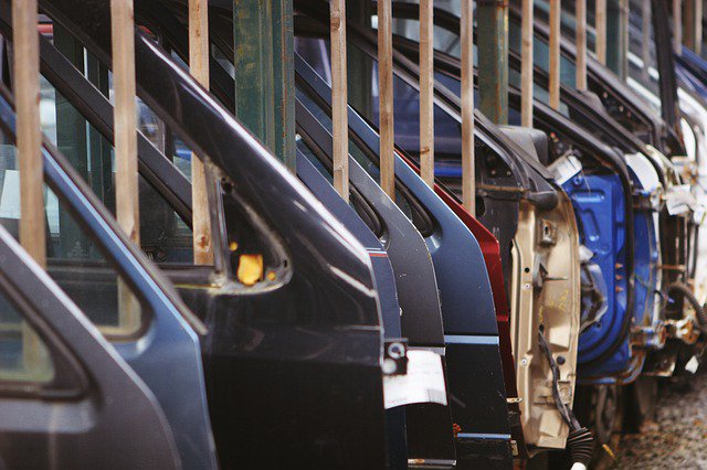 If you live in Franklin or Moore county, you’re in an area bursting with opportunities in national/international auto manufacturing. From building cars to managing the process, there are many career paths to explore. Learn more at bit.ly/TNWorkLearnEarn. #TNJobs #TNCareers