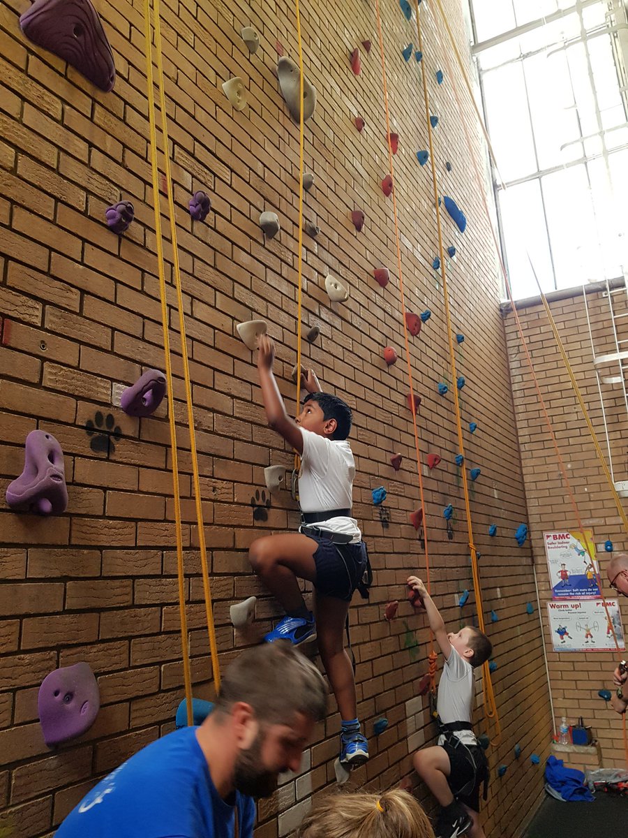 StOswaldsPriLiv's tweet photo. We faced our fears and braved new heights! @LJMU #IMMarsh #rockclimbing #newexperiences https://t.co/C8eu54vFEC
