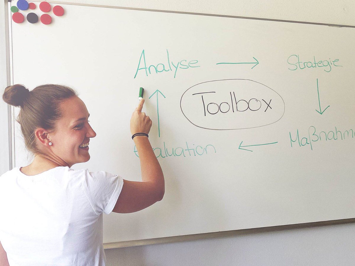 Der Countdown läuft. Bald erfahrt ihr mehr zu den Phasen des Kommunikationsmanagement und was eine didaktische Lerneinheit ist. #zeigDeinProjekt #onkomm #LAToolbox #SemesterFinals