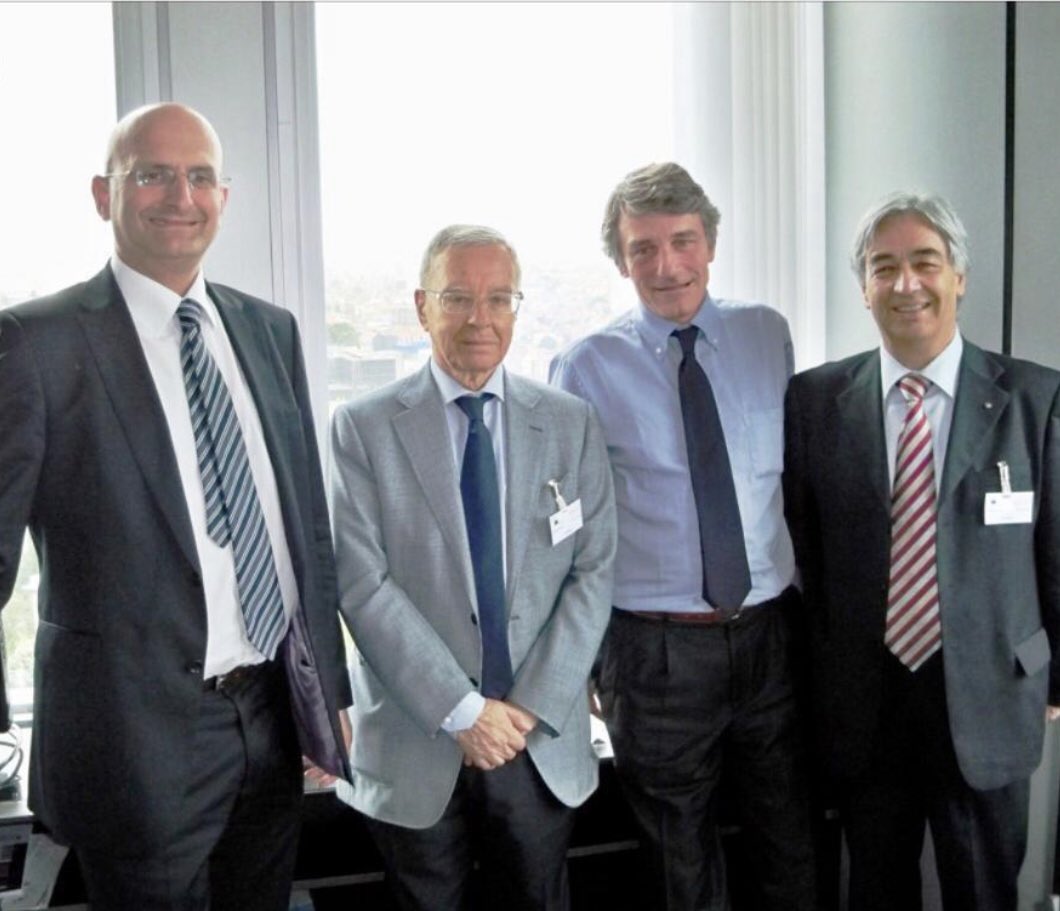 PIUE10's tweet image. Complimenti e auguri al Presidente @DavidSassoli @EP_President e collega #giornalista.
Un grazie di cuore al Presidente  @Antonio_Tajani per il tanto che ha saputo dare e fare per #Italia e #ue @Buttial59 @Happycharly1 @ODG_CNOG @odglazio