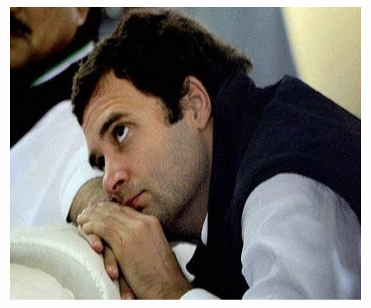 Gitanjali_DS's tweet photo. @Gitanjali_DS: After a lot of melodrama, for a month #RahulGandhi has officially resigned.
I seriously think #NakliGandhi shud get married & settle down in life with family & kids so that he can just enjoy that unbelievable wealth his #ScamMom #MadamMaino has amassed! https://t.co/qogQvB38O2