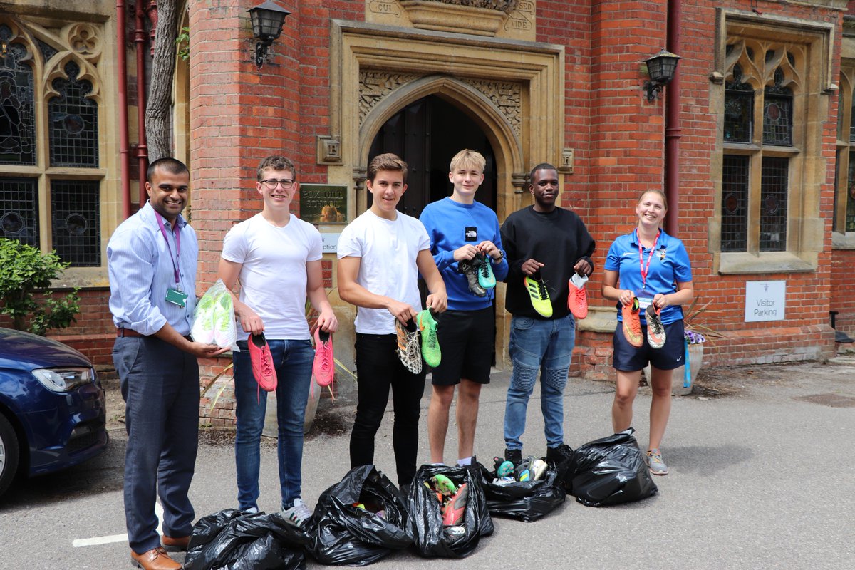 boxhillschool's tweet photo. Today we donated 35 pairs of football boots to the @surreyfa. They will be passing them on to refugees and families with children who cannot afford to buy football boots but want to get involved with the sport! Thank you to everyone who donated boots! #BoxHillHelpingOthers https://t.co/IA5vaJ1CVL
